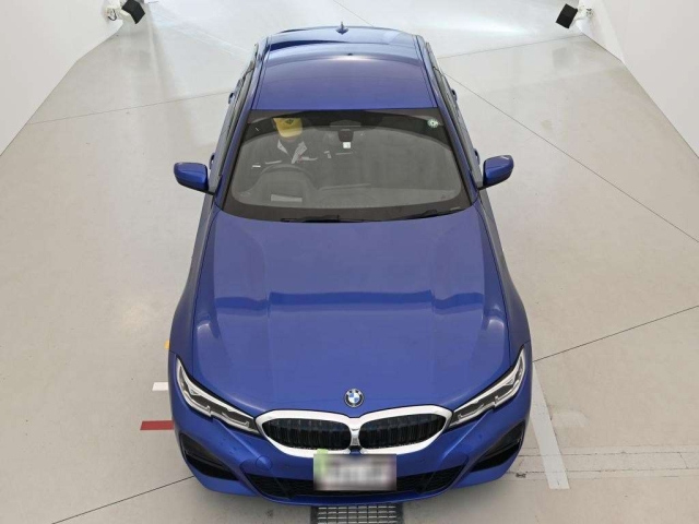BMW 3 Series 320i M Sport Blue – 2020 image 8