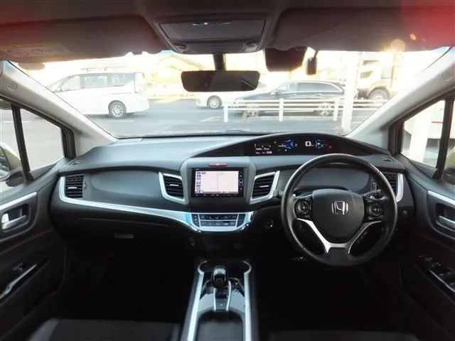 Honda Jade Black – Hybrid RS Black H Sensing – 2020 image 6