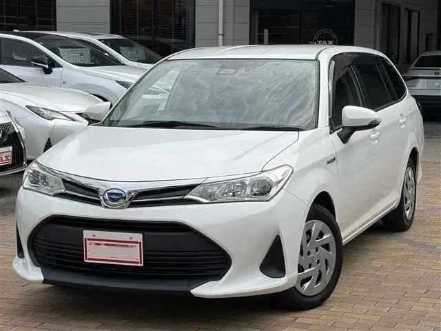 Toyota Corolla Fielder White – 2019 image 2