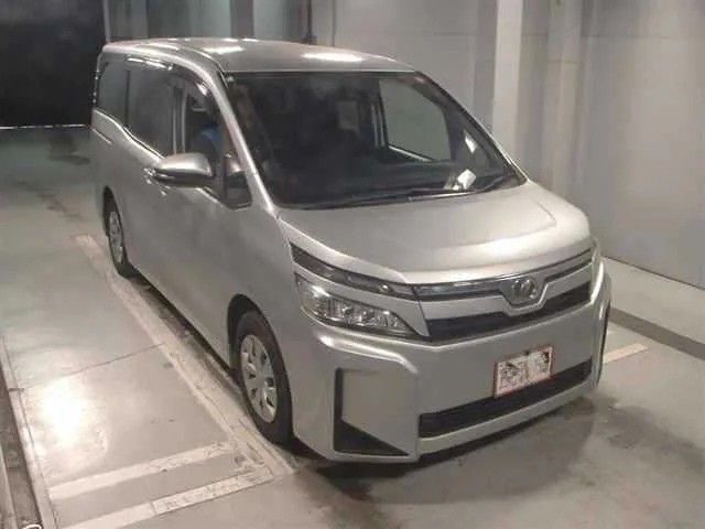 Toyota Voxy X Multi Utility – 2020