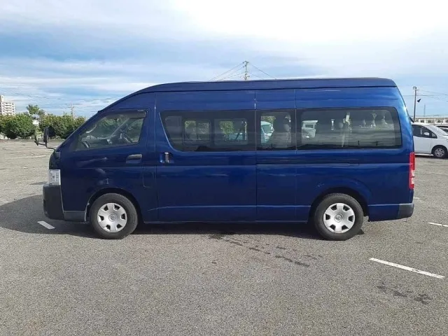 Toyota Hiace Super Long DX Blue – 2016 image 2