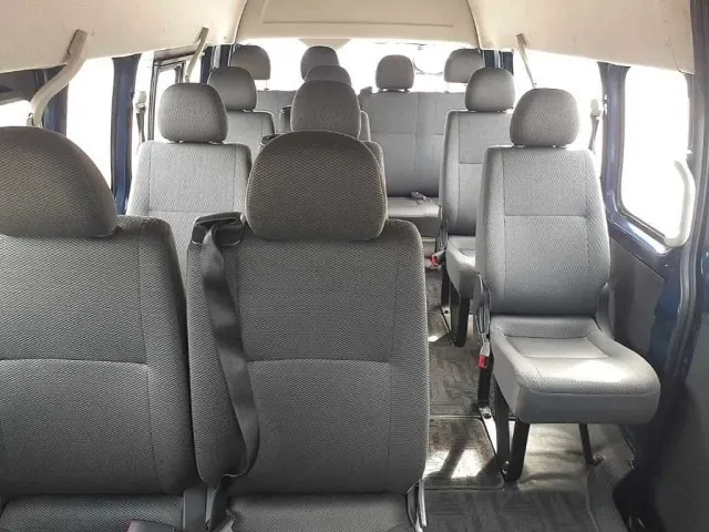 Toyota Hiace Super Long DX Blue – 2016 image 4