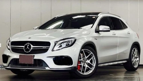 Mercedes Benz AMG Silver – 2017