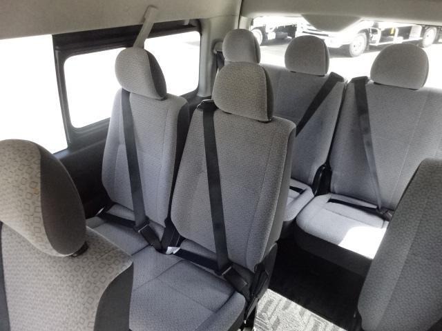 TOYOTA HIACE COMMUTER 2017 WHITE image 12
