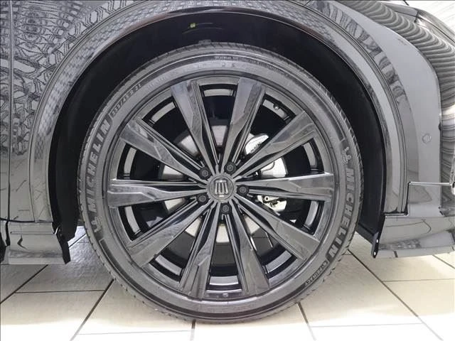Toyota Crown Sport Z Black – 2024 image 9