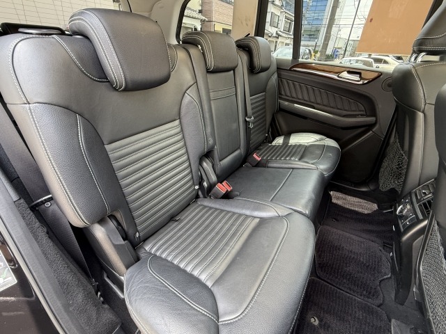 MERCEDES-BENZ GLS Black 2016 image 13