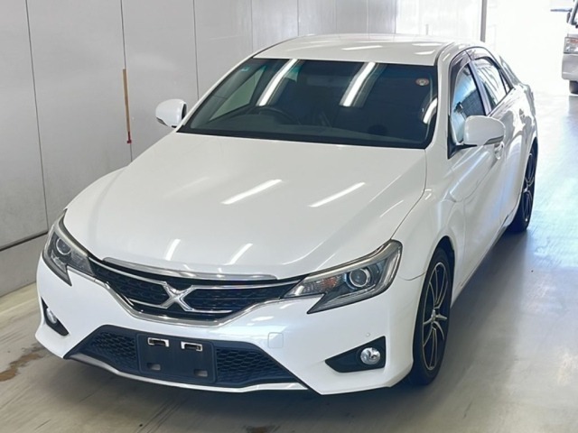 TOYOTA MARK X White 2016