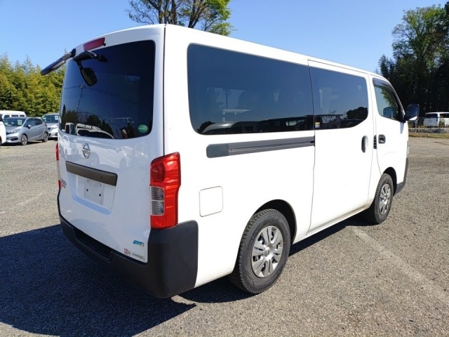 NISSAN CARAVAN VAN 2014 (4WD) image 3