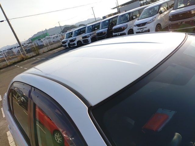 Toyota Corolla Axio White – 2019 image 6